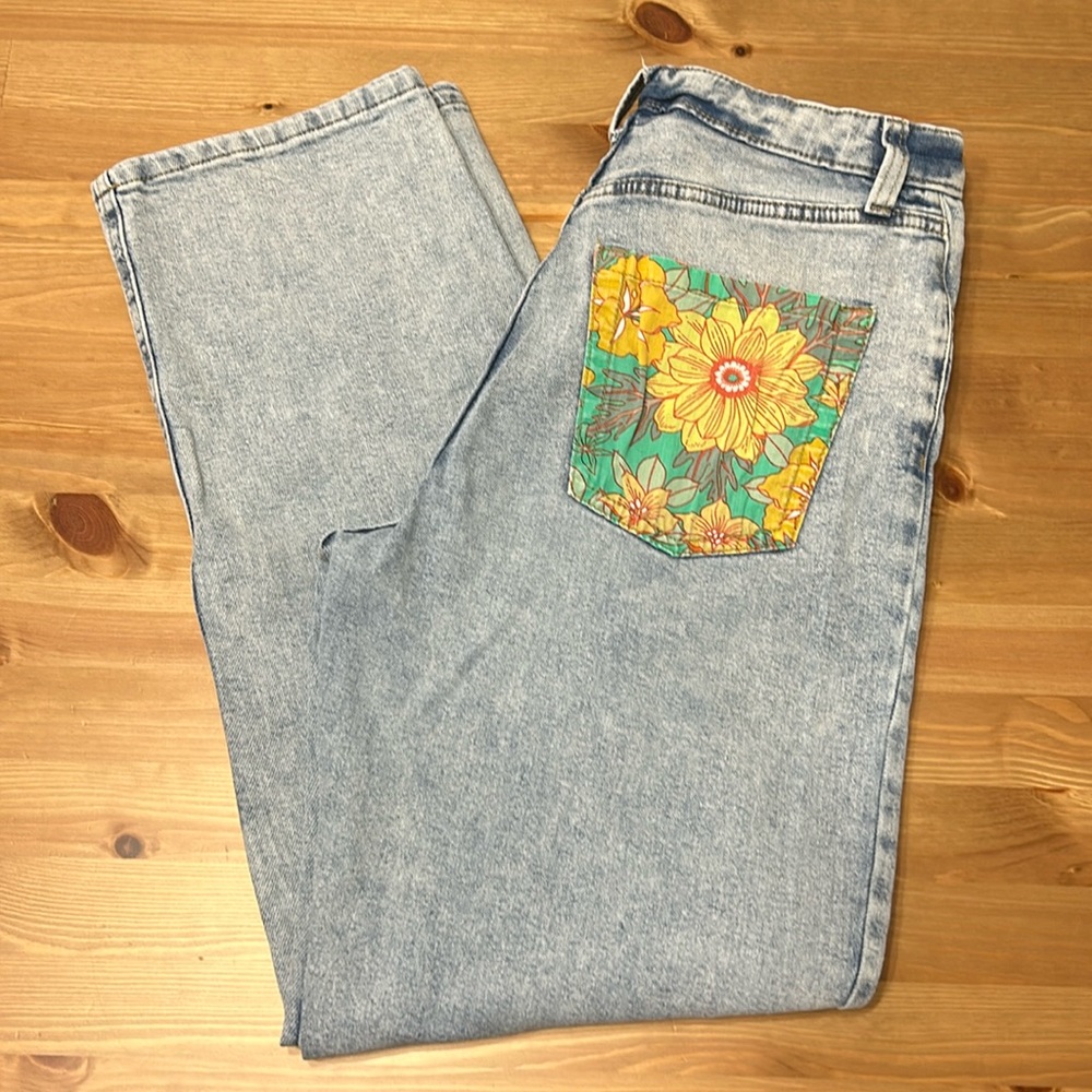 WILD FABLE High Rise Dad Jean Size 4